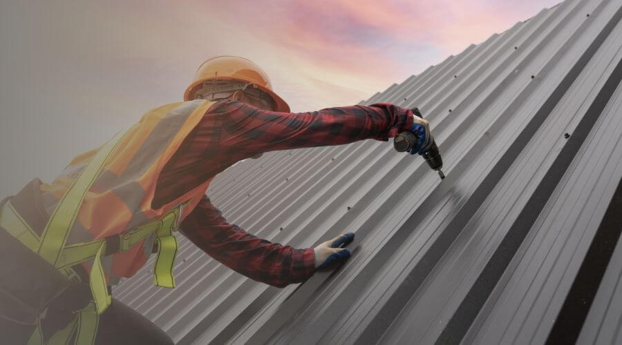 Professional gutter cleaning in Springview, NE